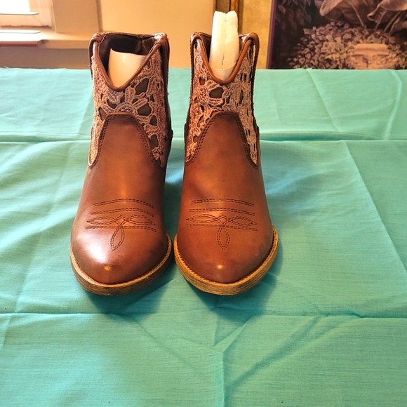 Very Volatile Shoes - Very Volatile brown bootie